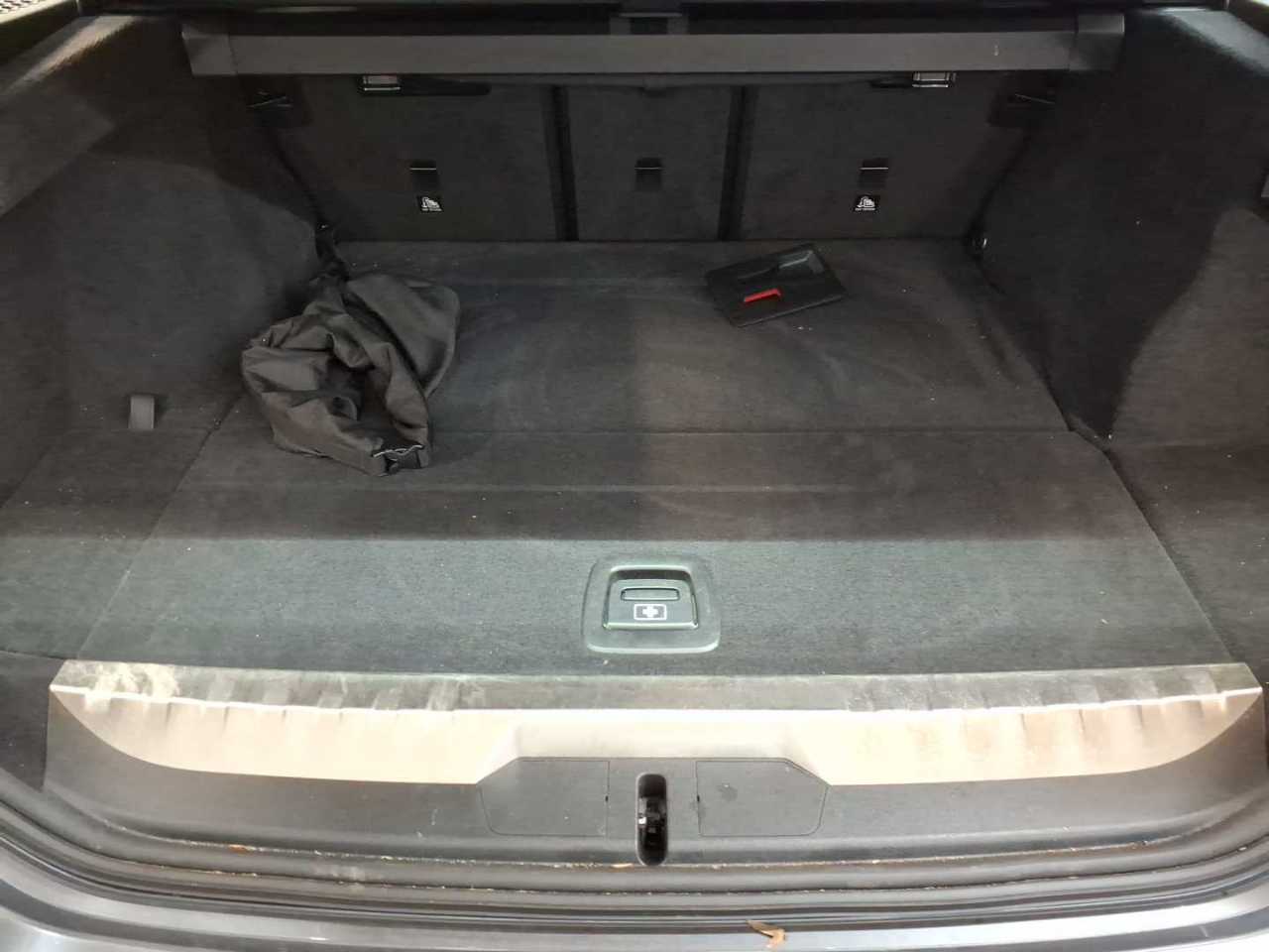 Bmw 330e Touring xDrive Aut. Sport Line 10