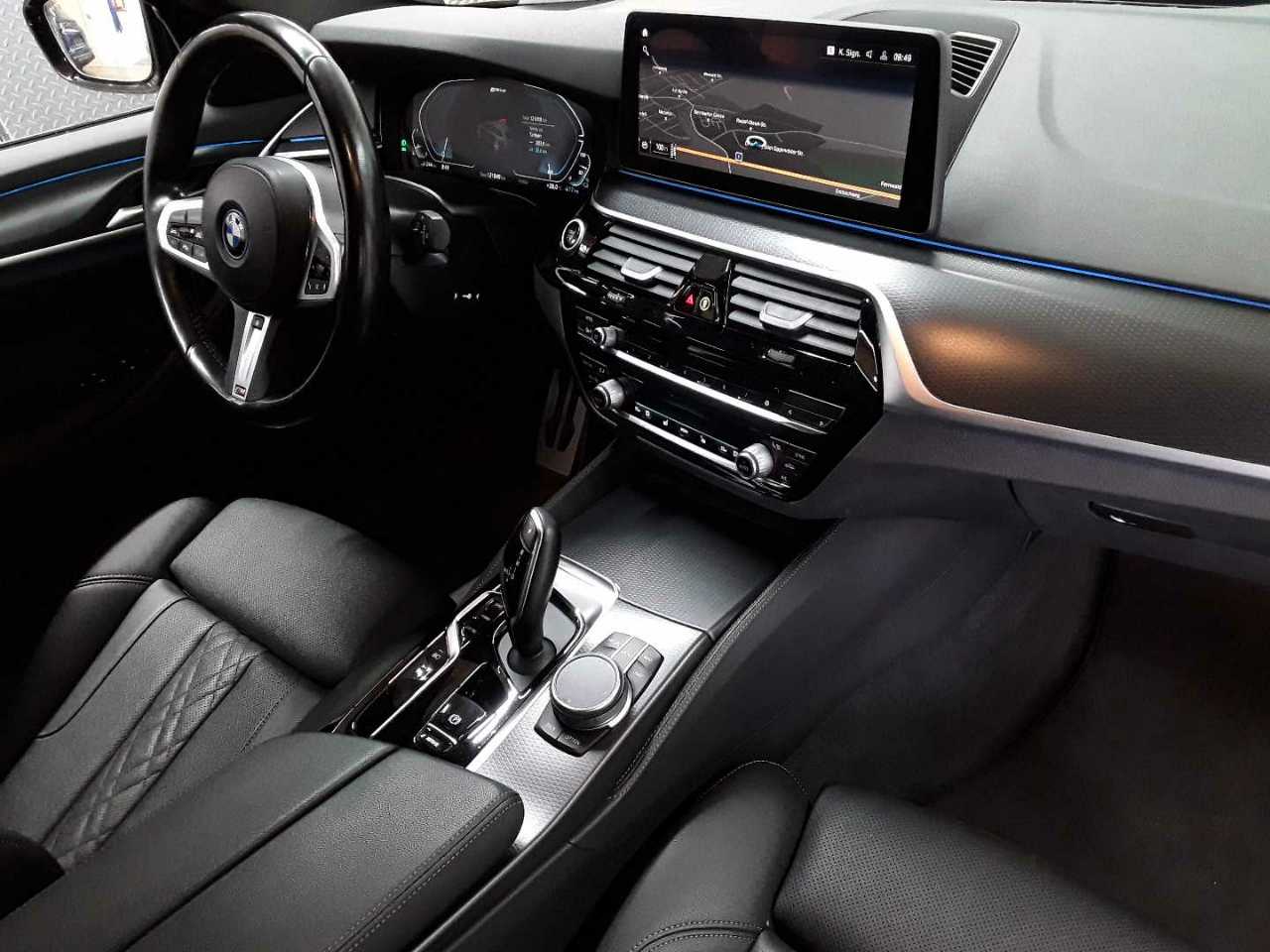 Bmw 530e xDrive Touring Aut. 12