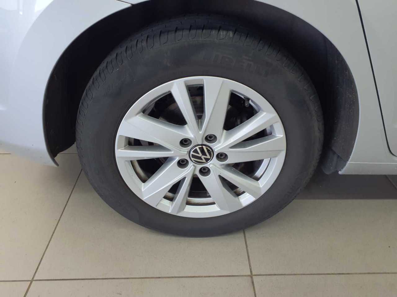 Vw Touran 2.0 TDI SCR Comfortline 12