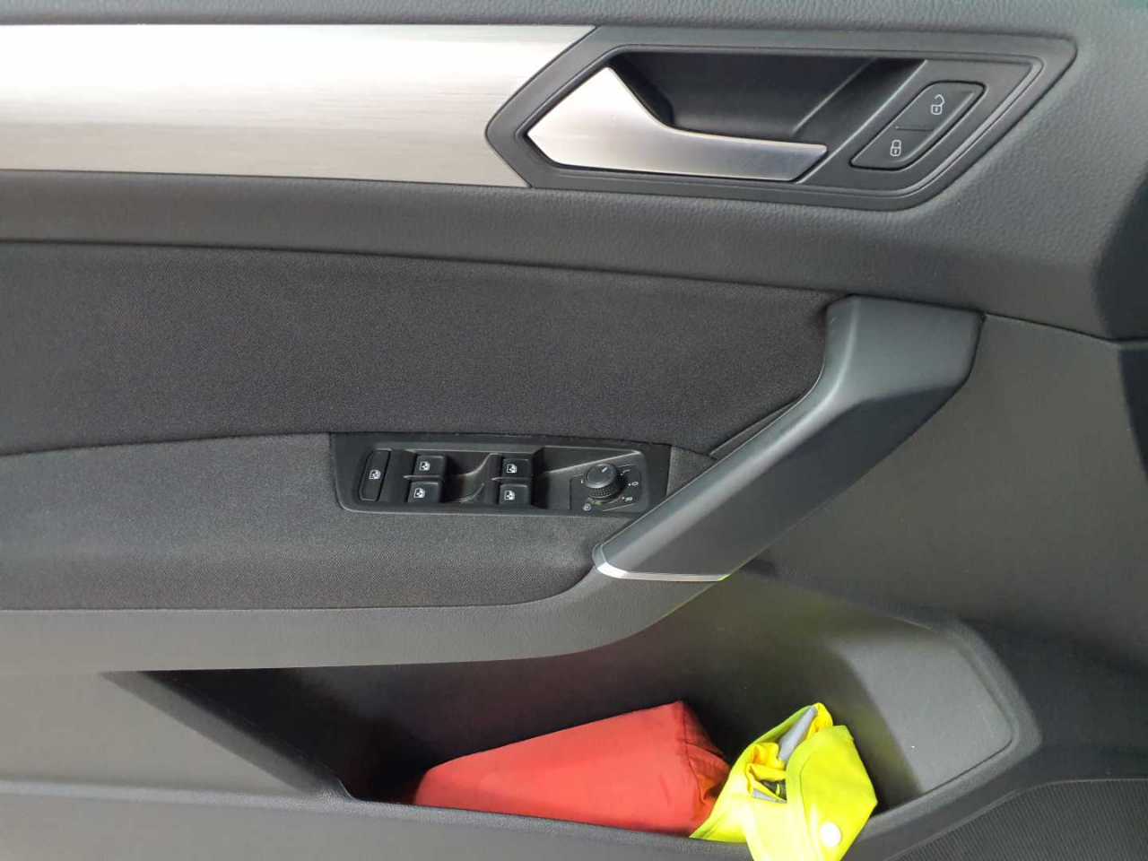 Vw Touran 2.0 TDI SCR Comfortline 4