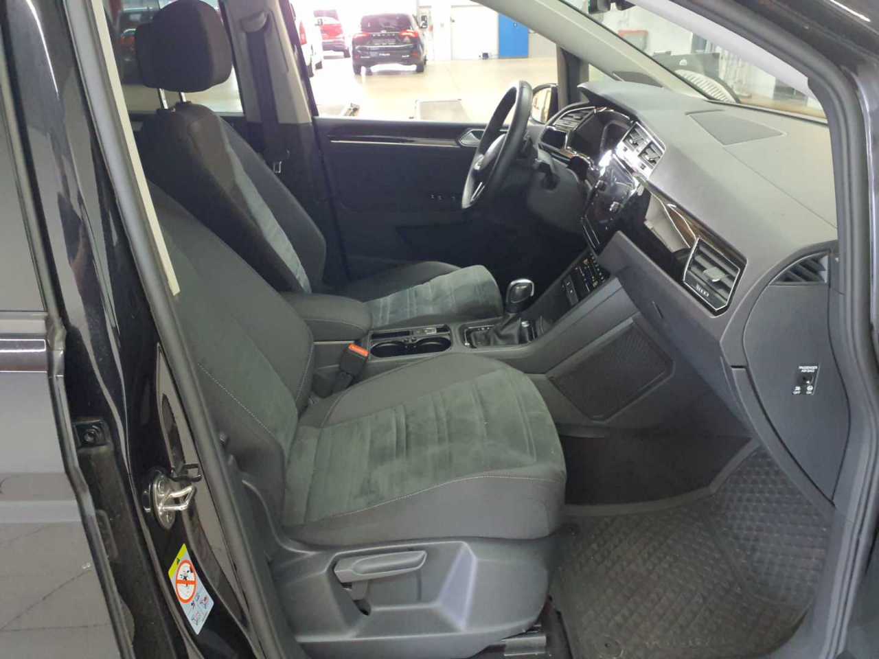 Vw Touran 2.0 TDI SCR DSG Highline 11