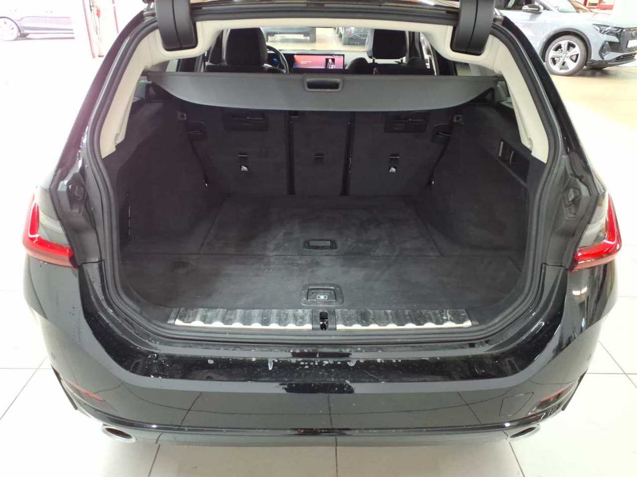 Bmw 320d Touring Aut. 9