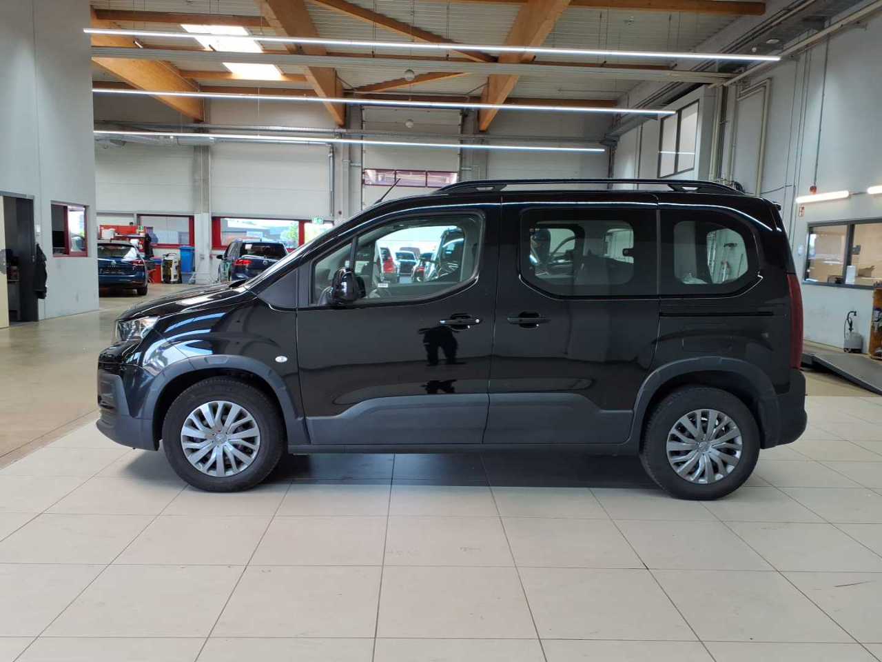 Peugeot Rifter BlueHDI 130 L1 Allure 6