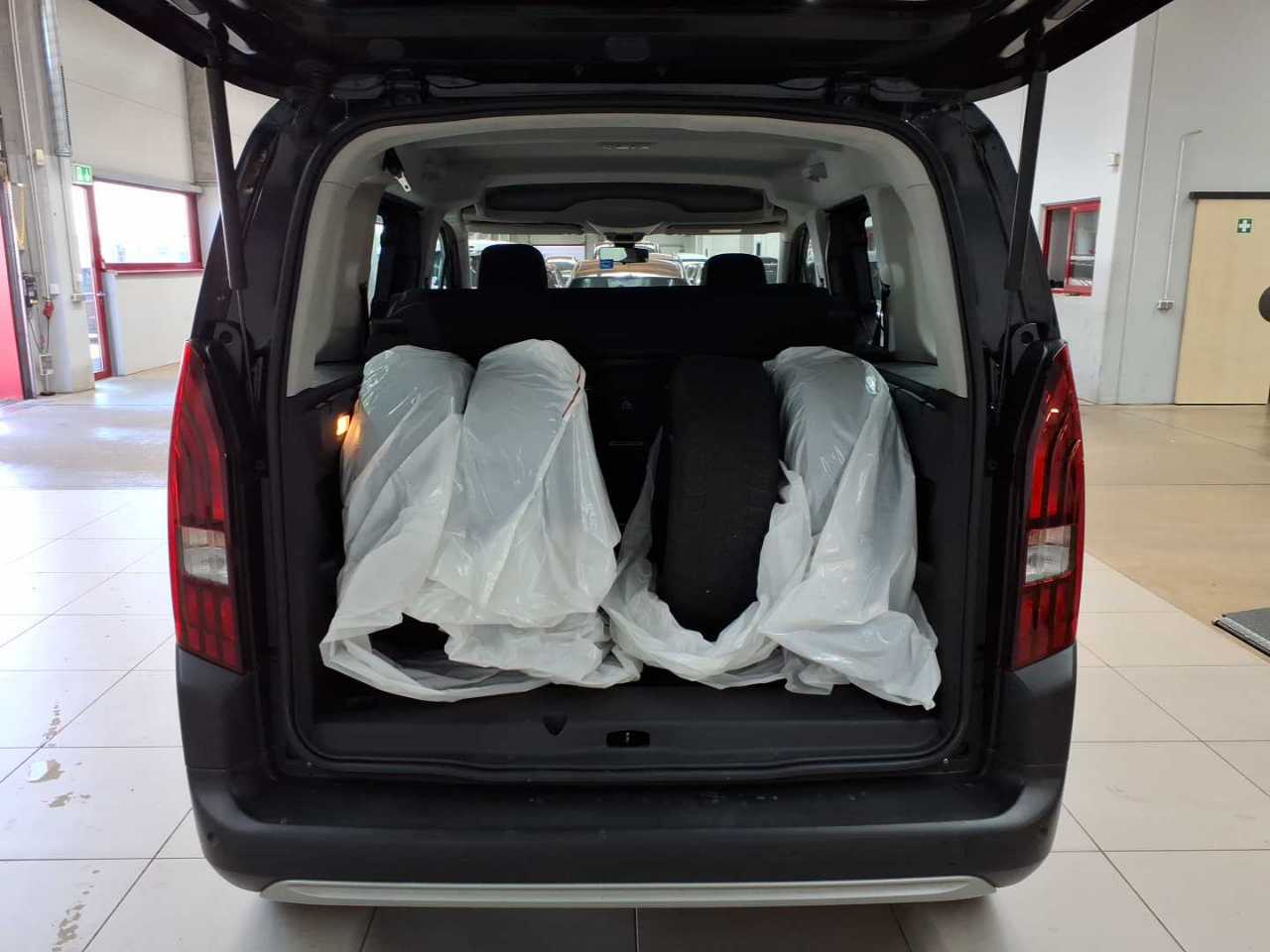 Peugeot Rifter BlueHDI 130 L1 Allure 10
