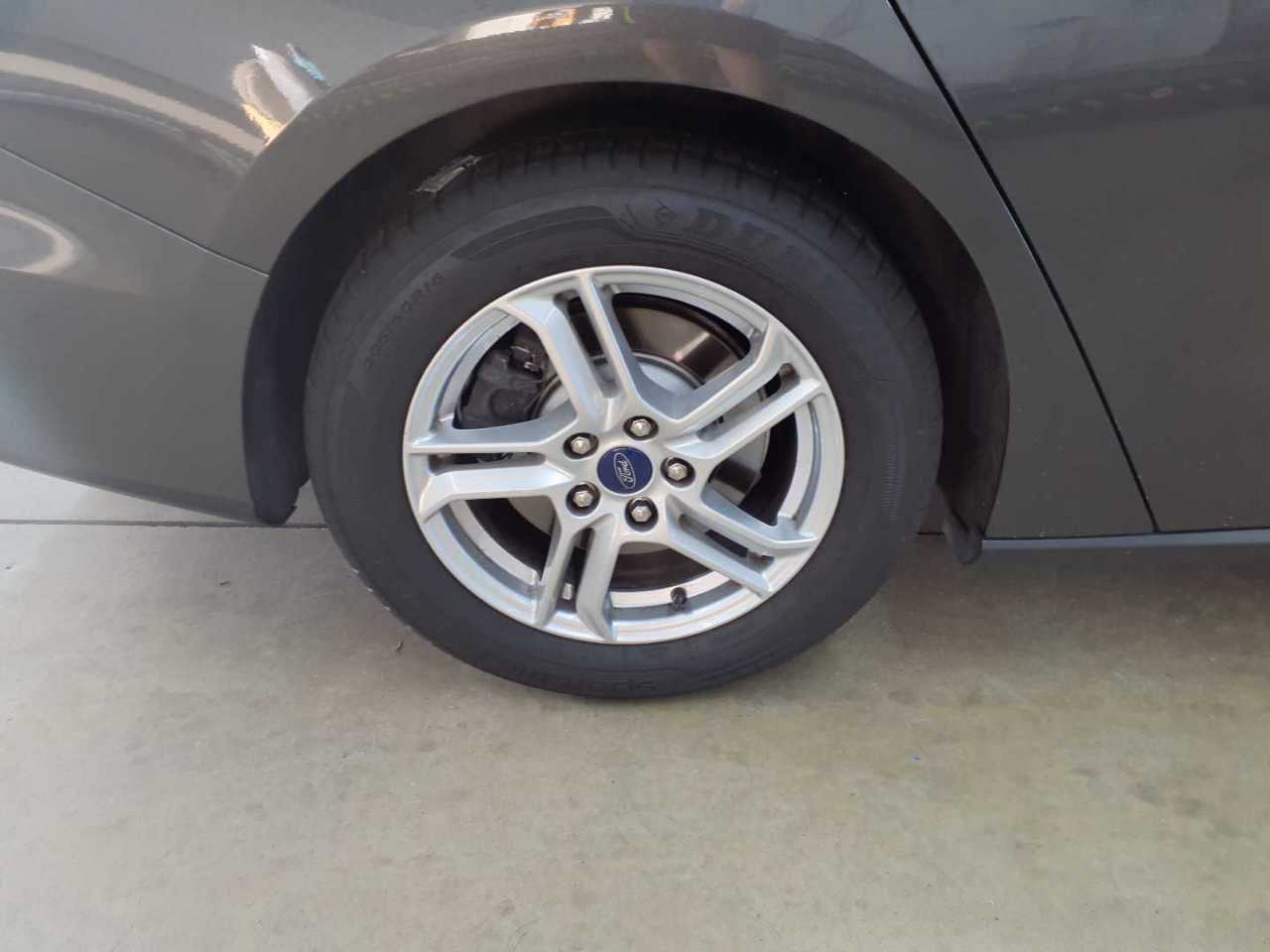 Ford Focus Turnier 1.5 EcoBlue Start-Stopp-System Aut. COOL&CONNECT 10