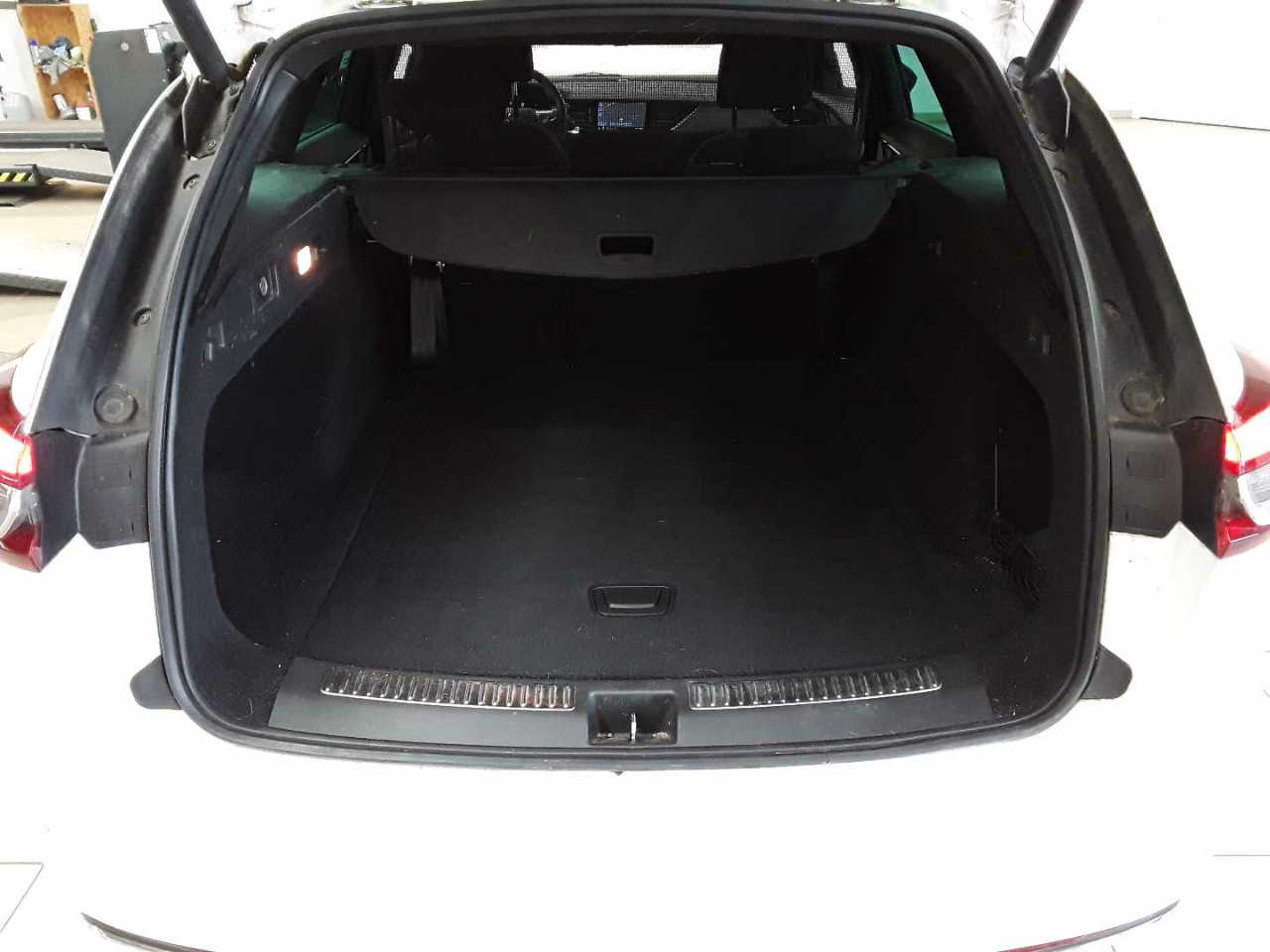 Opel Insignia Sports Tourer 2.0 Diesel Aut. Business 8