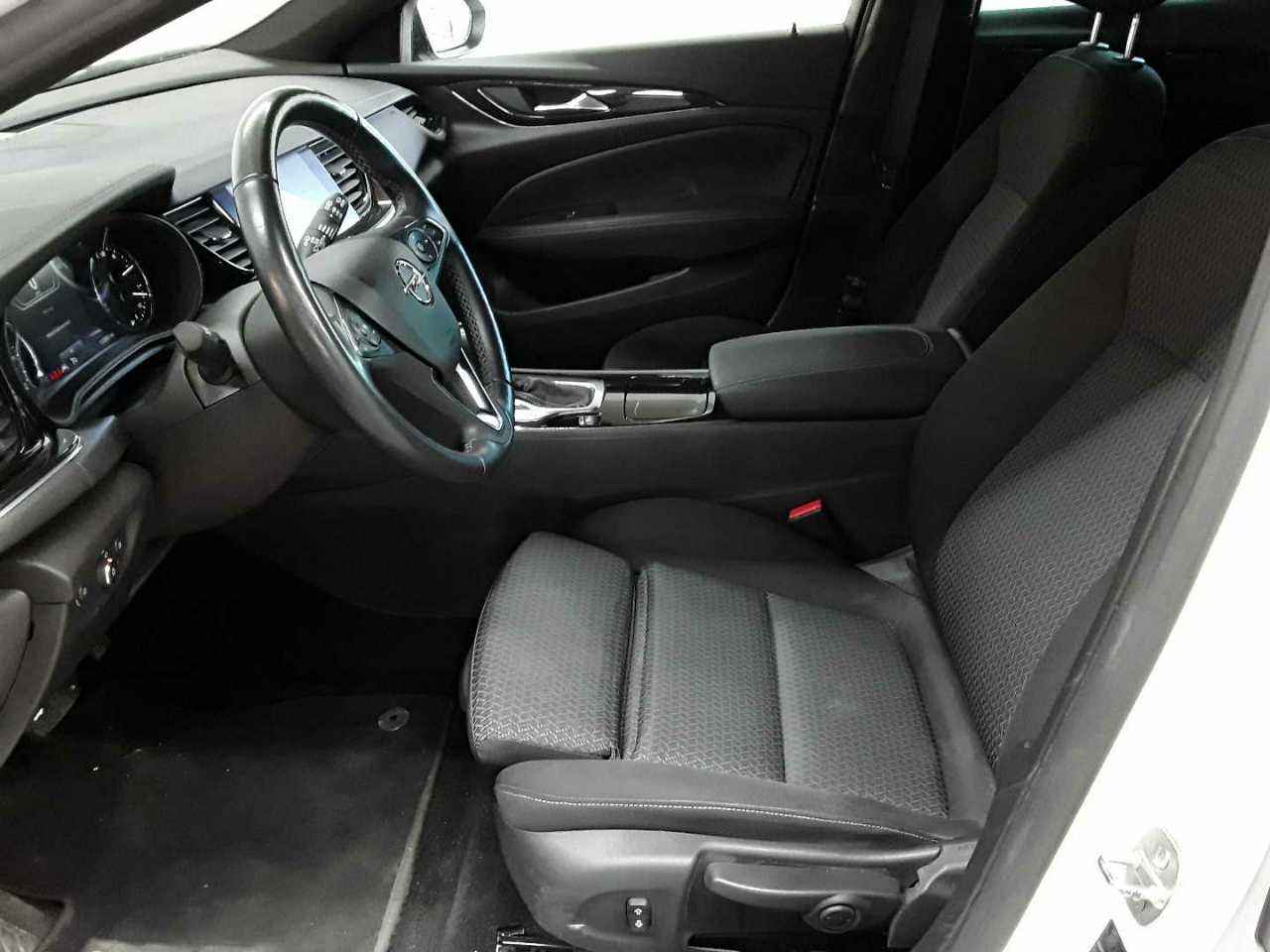 Opel Insignia Sports Tourer 2.0 Diesel Aut. Business 3