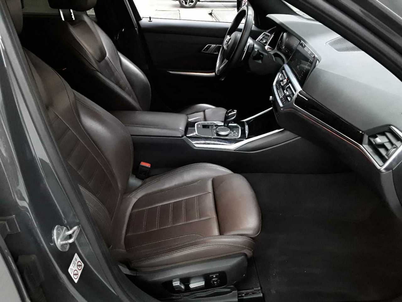 Bmw 320d Touring xDrive Aut. M Sport 11