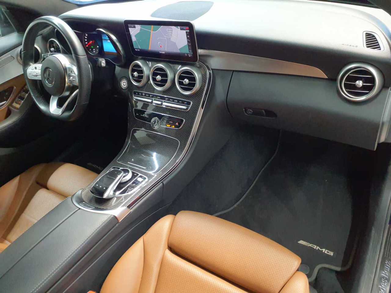 Mercedes-Benz C 220 d 4Matic T 9G-TRONIC AMG Line 12
