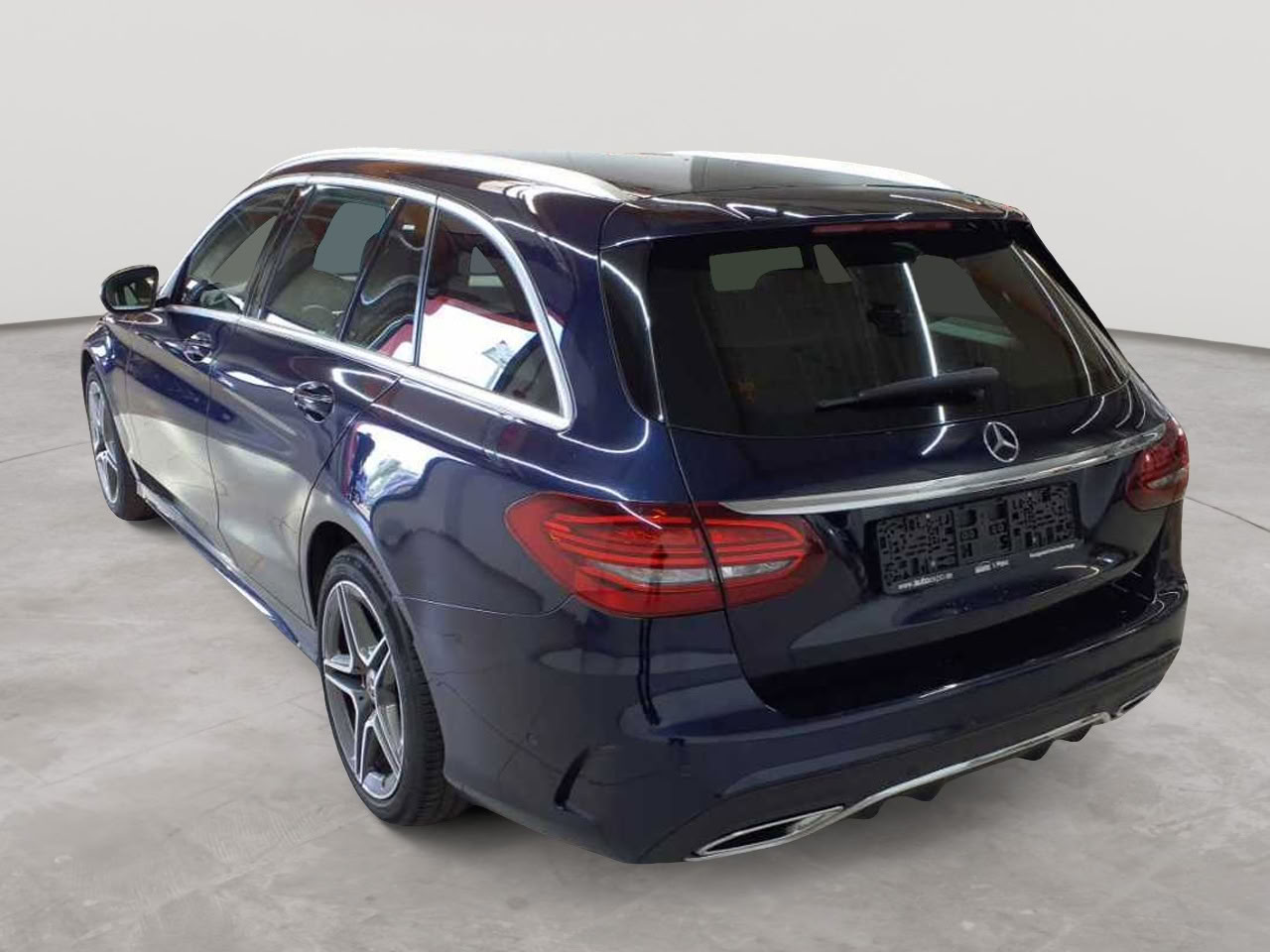 Mercedes-Benz C 220 d 4Matic T 9G-TRONIC AMG Line 2