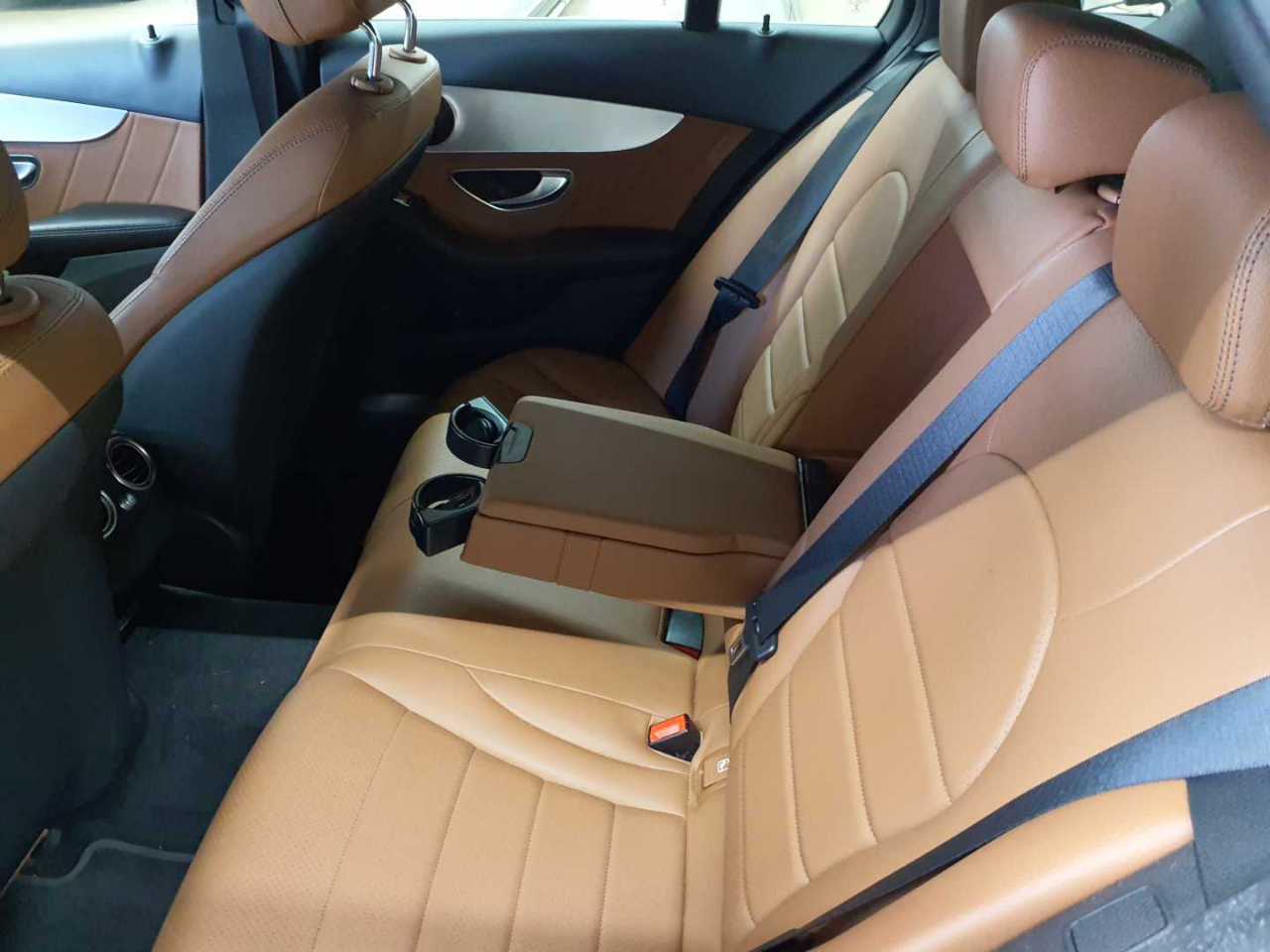 Mercedes-Benz C 220 d 4Matic T 9G-TRONIC AMG Line 7