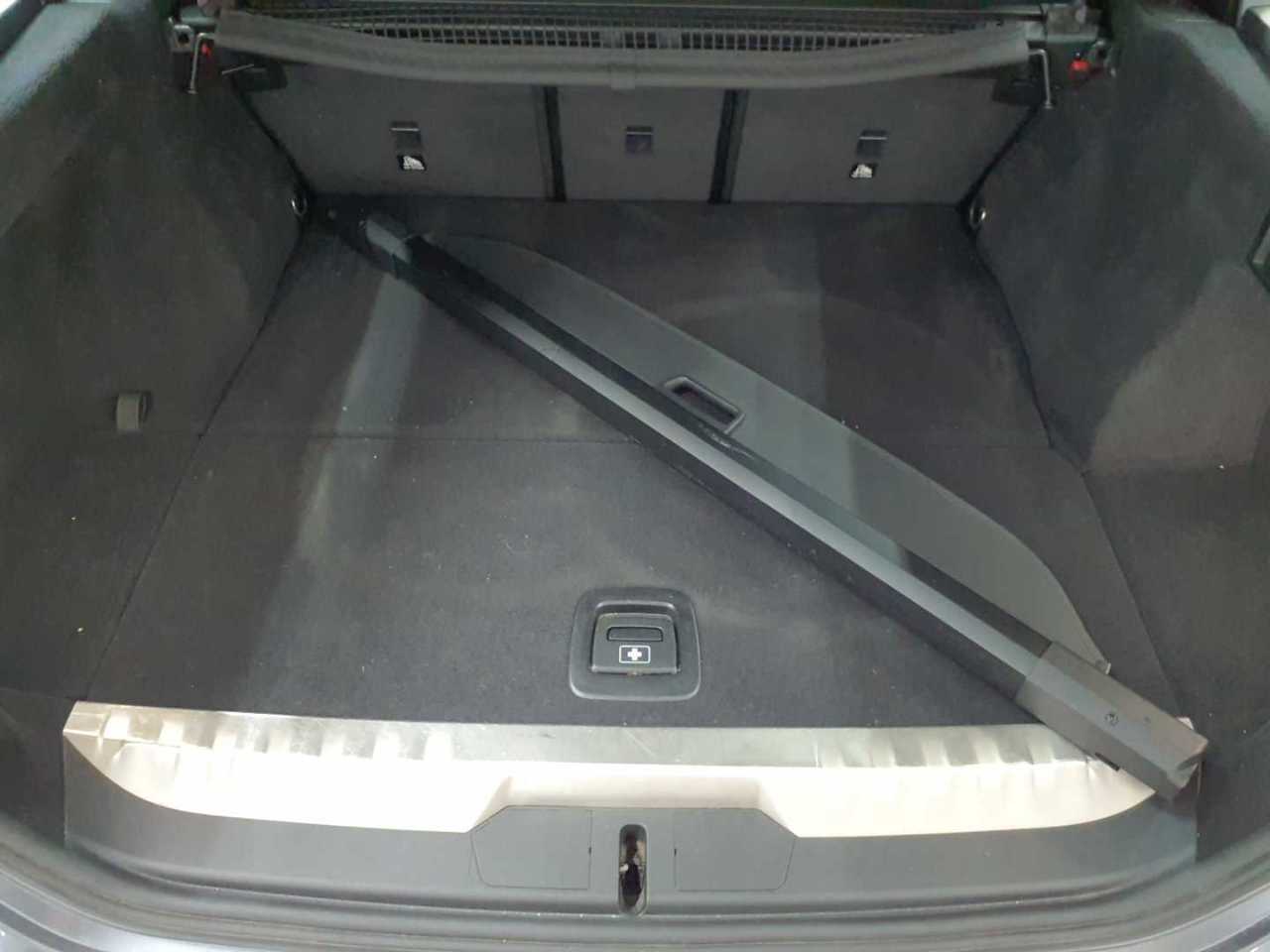 Bmw 320e Touring xDrive Aut. Advantage 10