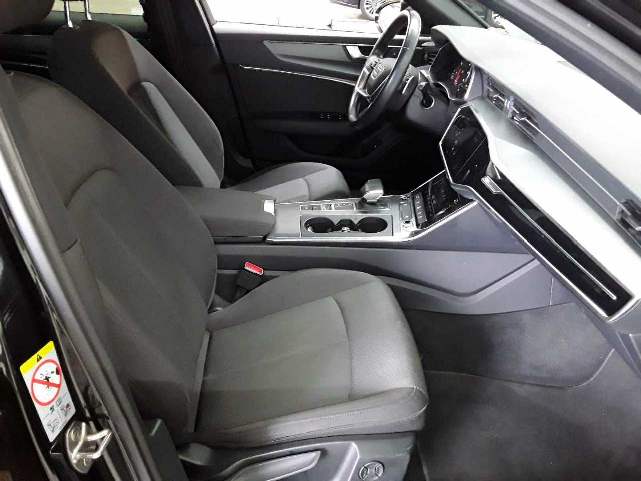 Audi A6 Avant 40 TDI S tronic 11