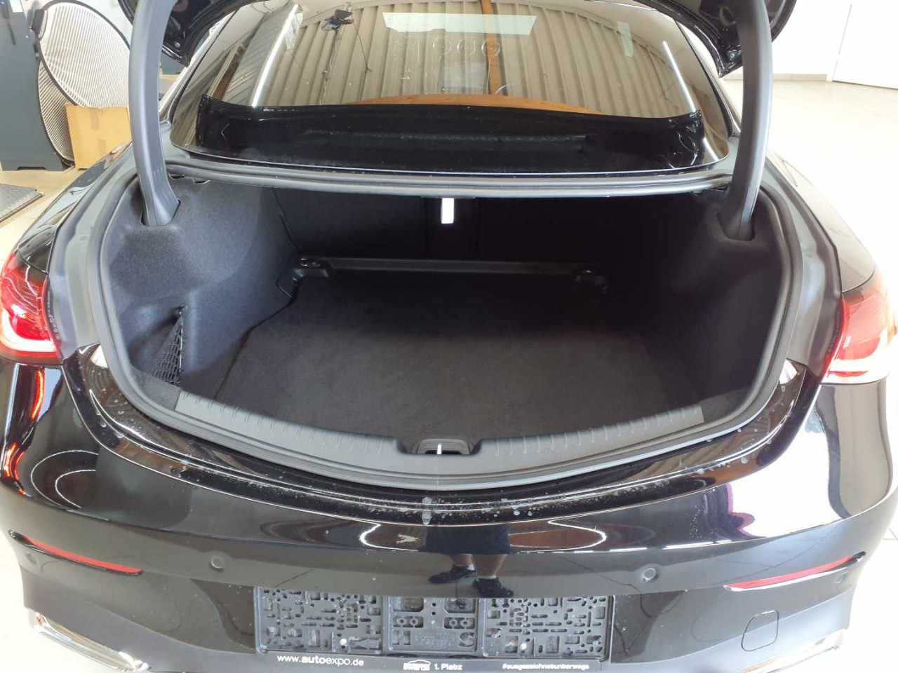 Mercedes-Benz CLE 200 Coupe 9G-TRONIC Edition AMG Line 8