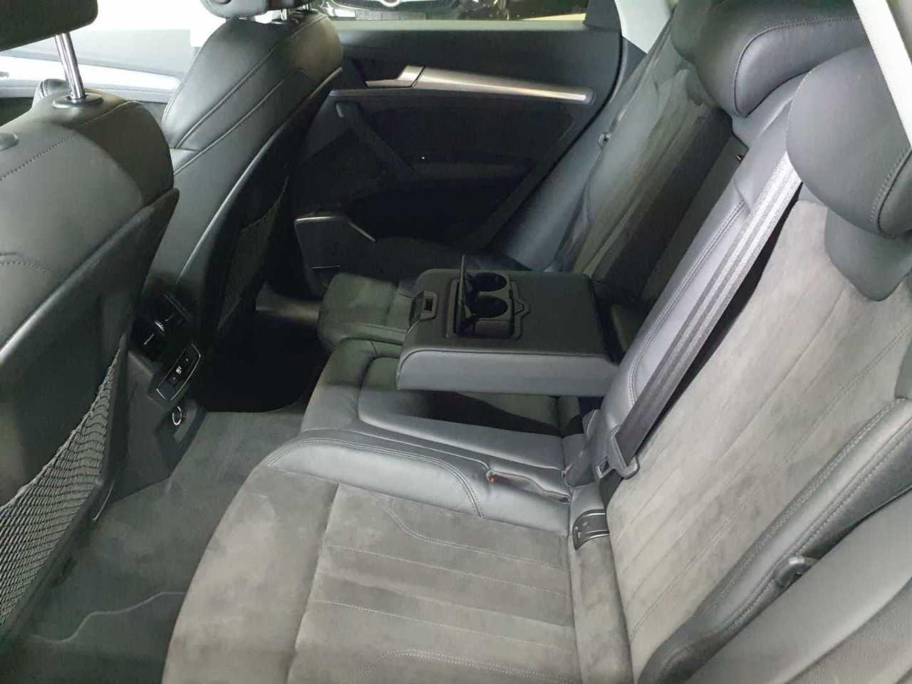 Audi Q5 40 TDI quattro S tronic design 7
