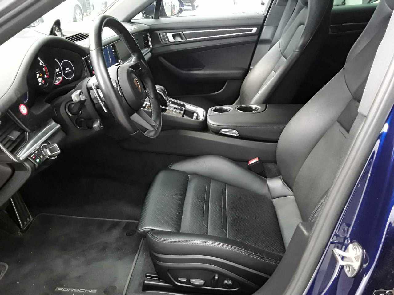 Porsche Panamera 4 E-Hybrid Platinum Edition 4