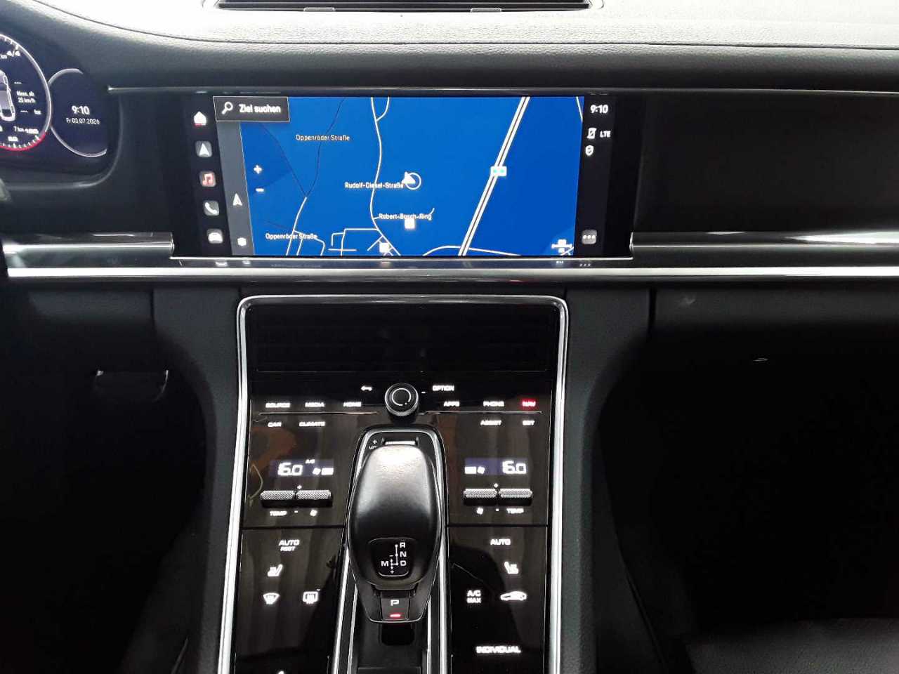 Porsche Panamera 4 E-Hybrid Platinum Edition 7