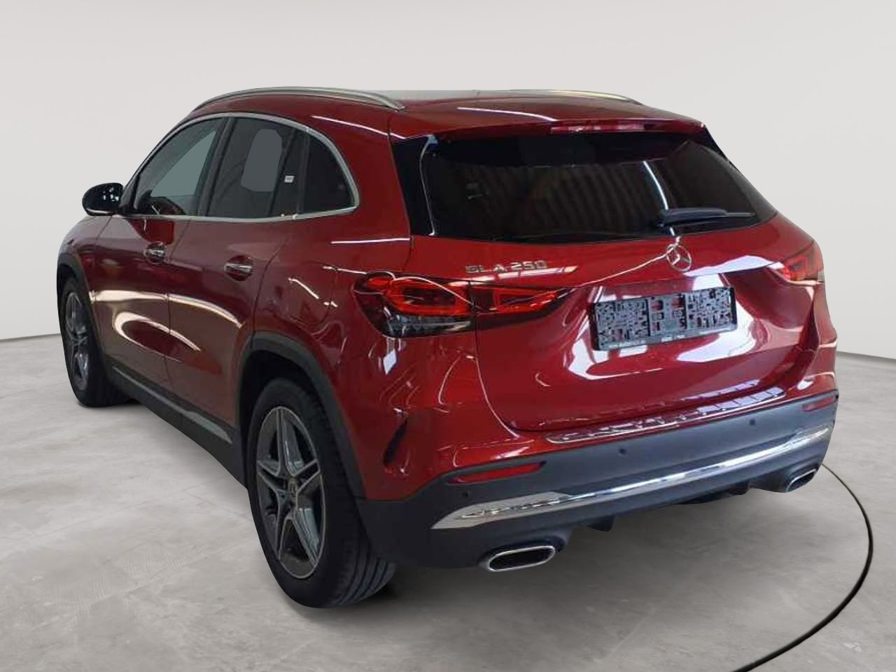 Mercedes-Benz GLA 250 8G-DCT AMG Line 2