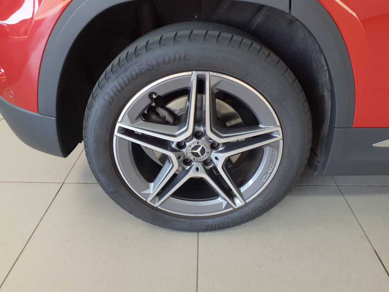 Mercedes-Benz GLA 250 8G-DCT AMG Line 11