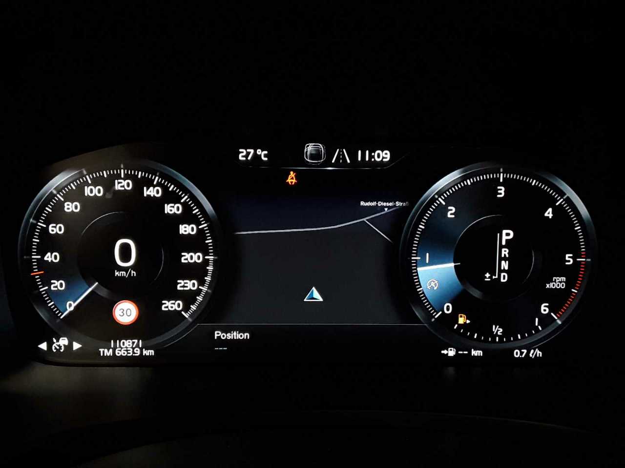 Volvo V90 D5 AWD Geartronic R Design 13