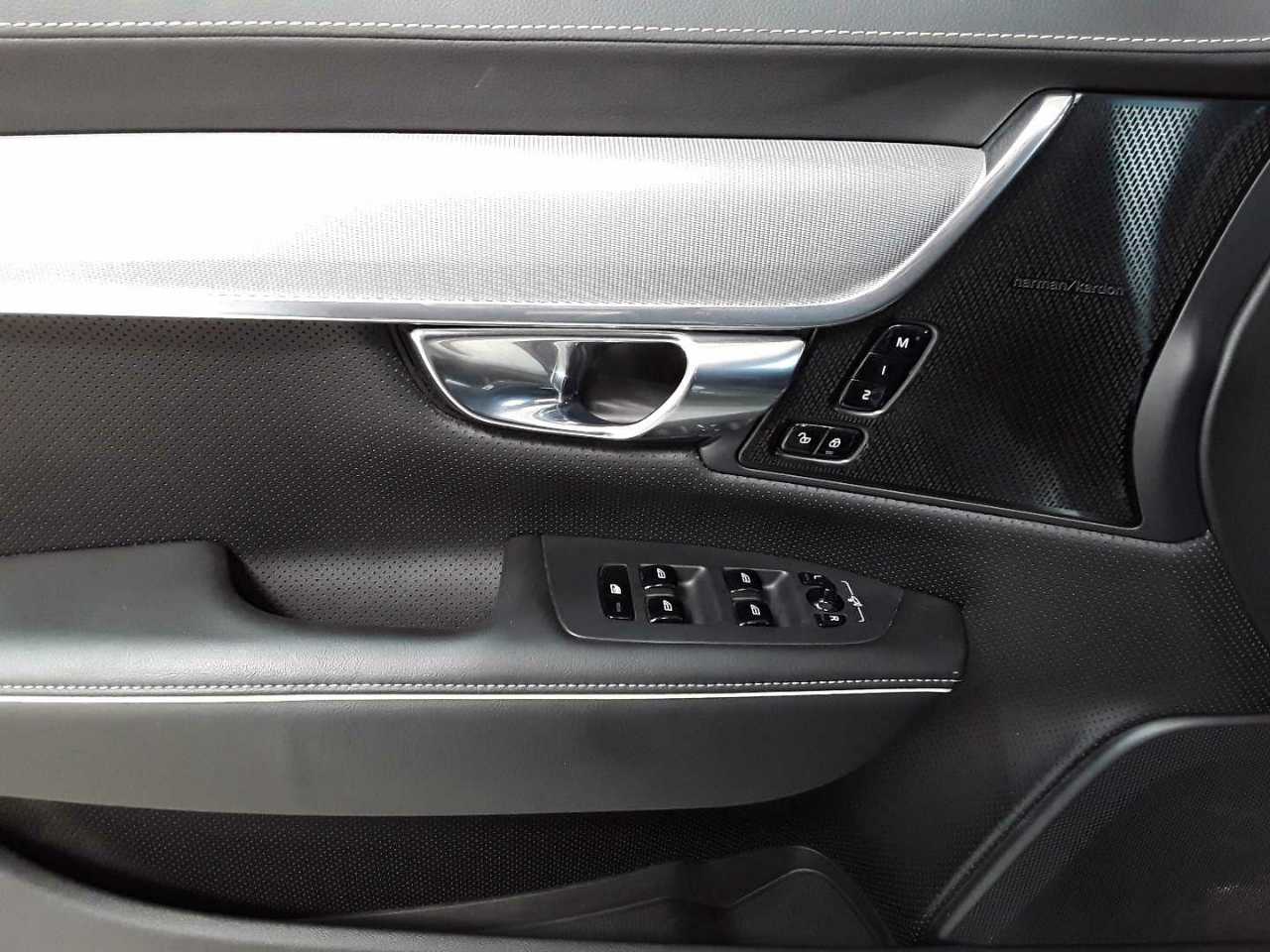 Volvo V90 D5 AWD Geartronic R Design 4