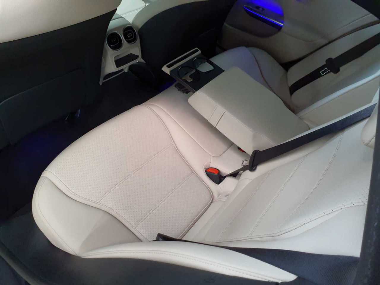Mercedes-Benz C 220 d T 9G-TRONIC Avantgarde 8