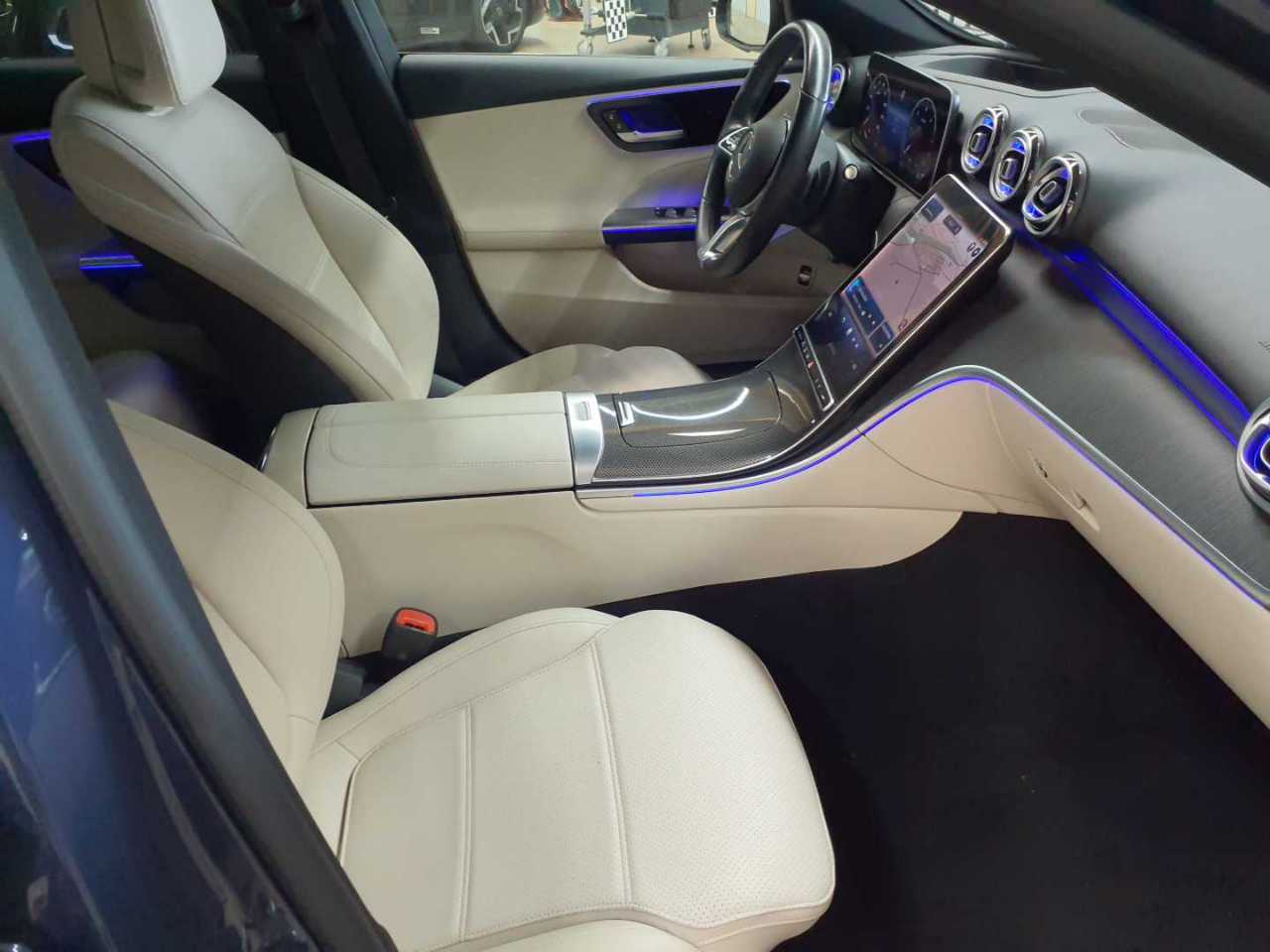 Mercedes-Benz C 220 d T 9G-TRONIC Avantgarde 12
