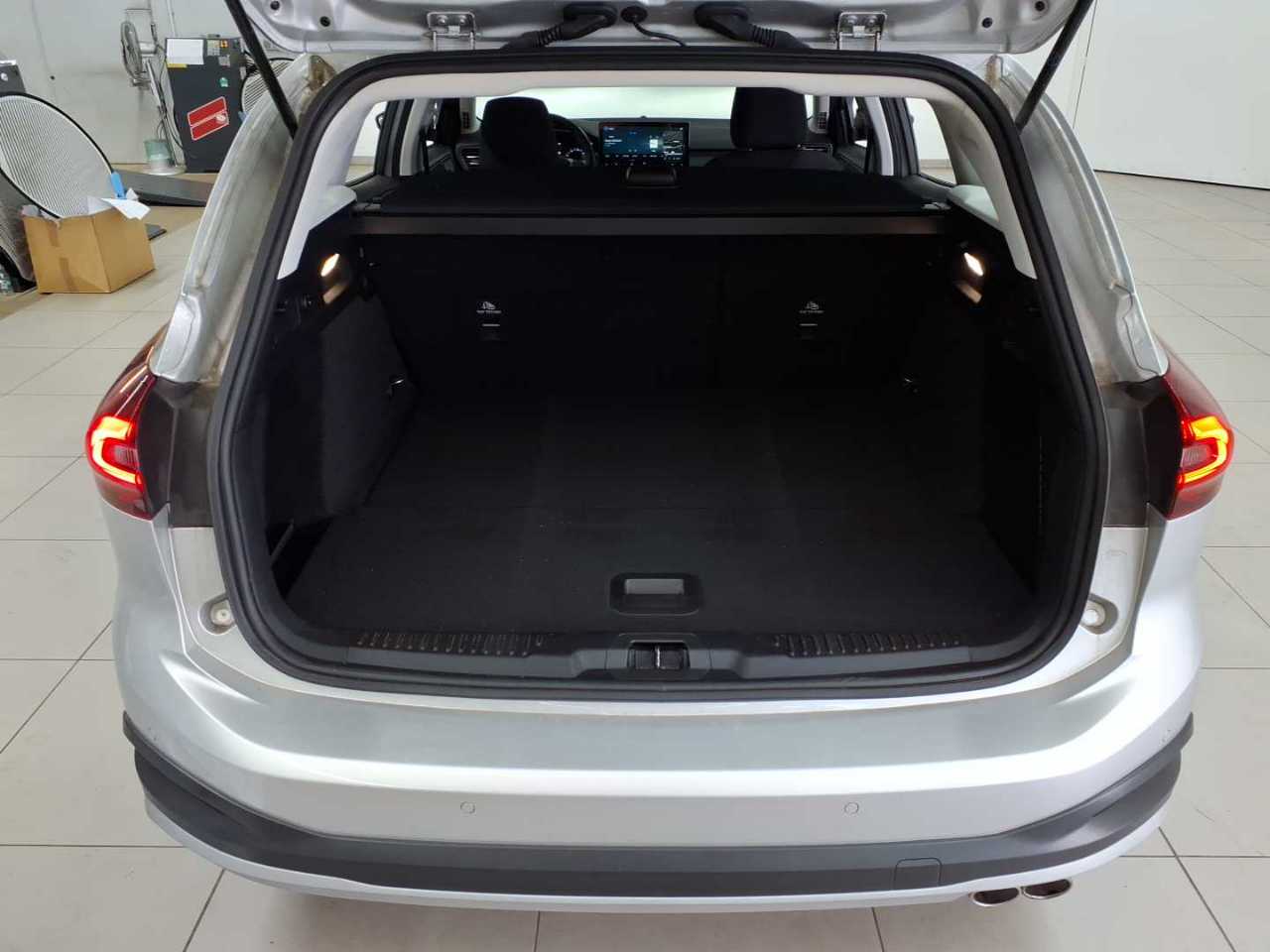 Ford Focus Turnier 1.5 EcoBlue Start-Stopp-System Aut. ACTIVE 15