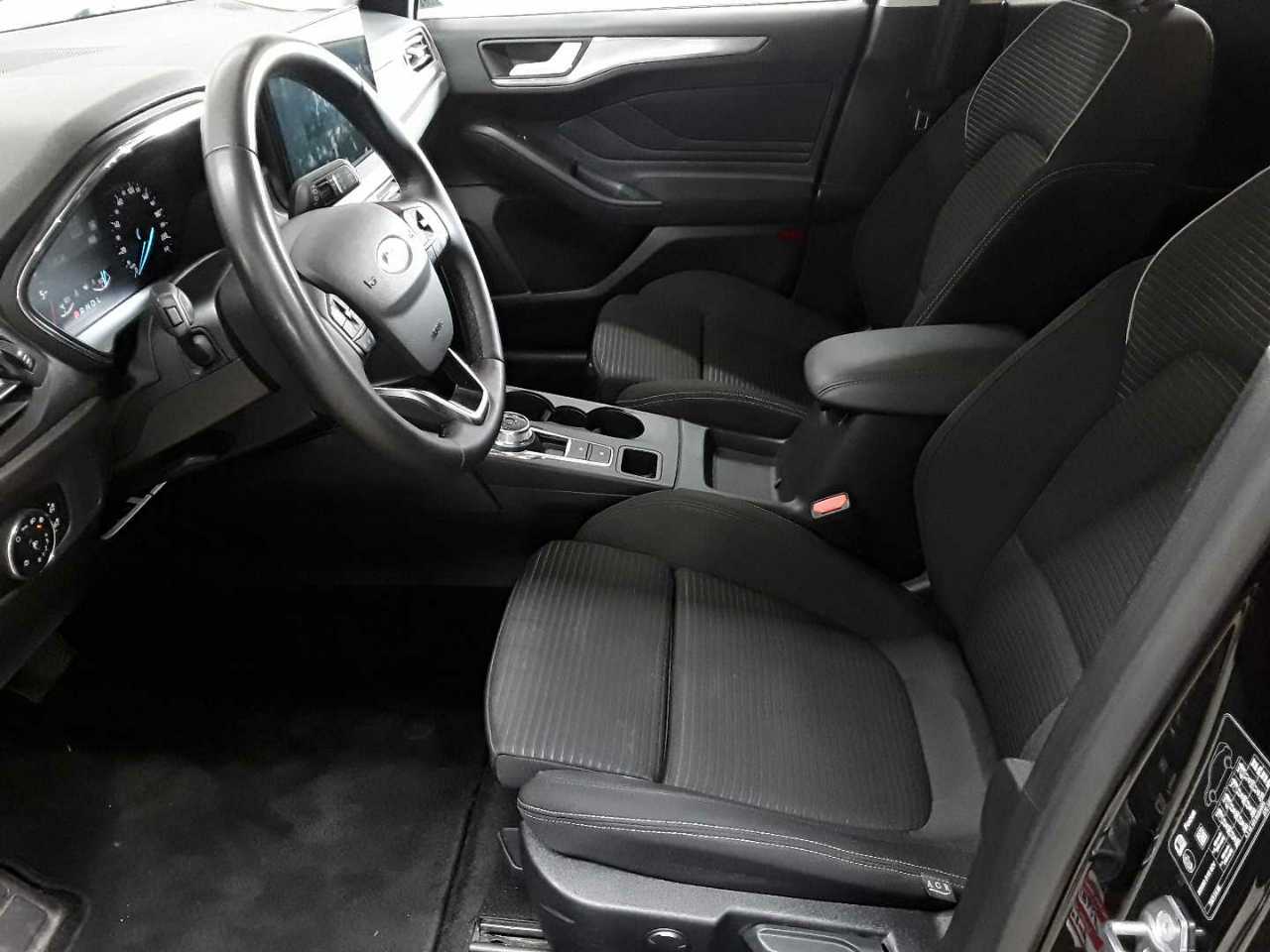 Ford Focus Turnier 1.5 EcoBlue Start-Stopp-System Aut. TITANIUM 3
