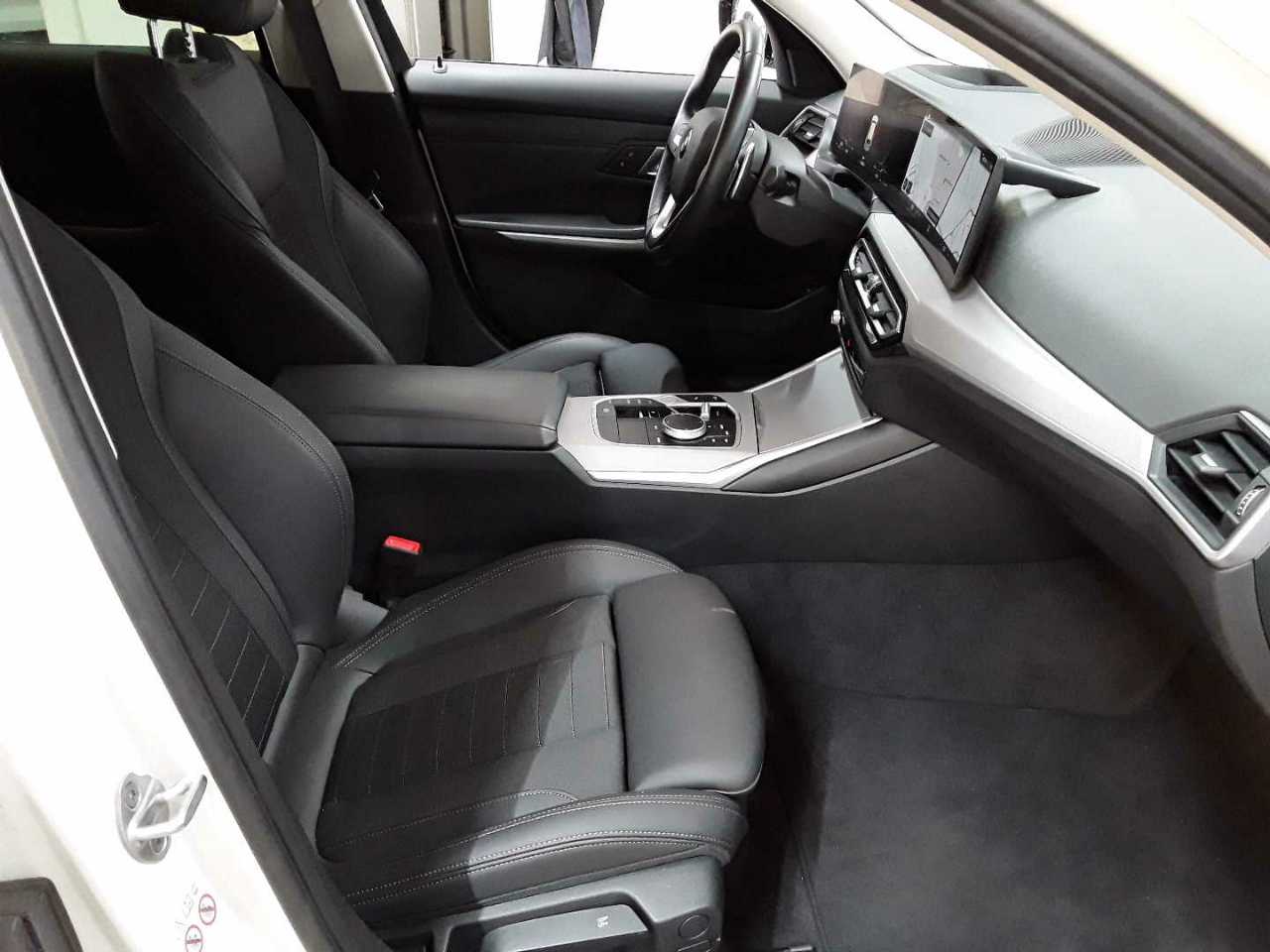 Bmw 318d Touring Aut. 11