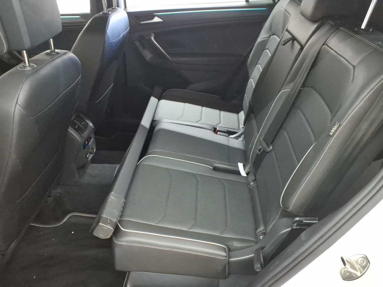 Vw Tiguan Allspace 2.0 TDI SCR 4Motion DSG R-Line 13