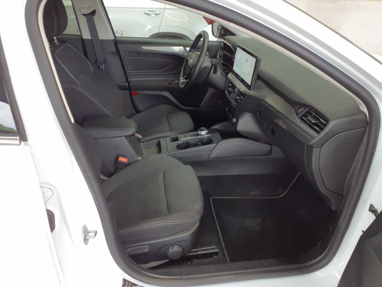 Ford Focus Turnier 1.5 EcoBlue Start-Stopp-System Aut. TITANIUM X 12