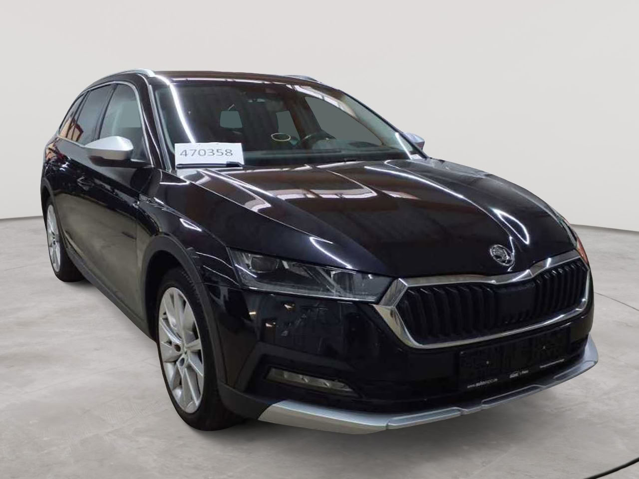 Skoda Octavia Combi 2.0 TDI DSG 4x4 Scout 2