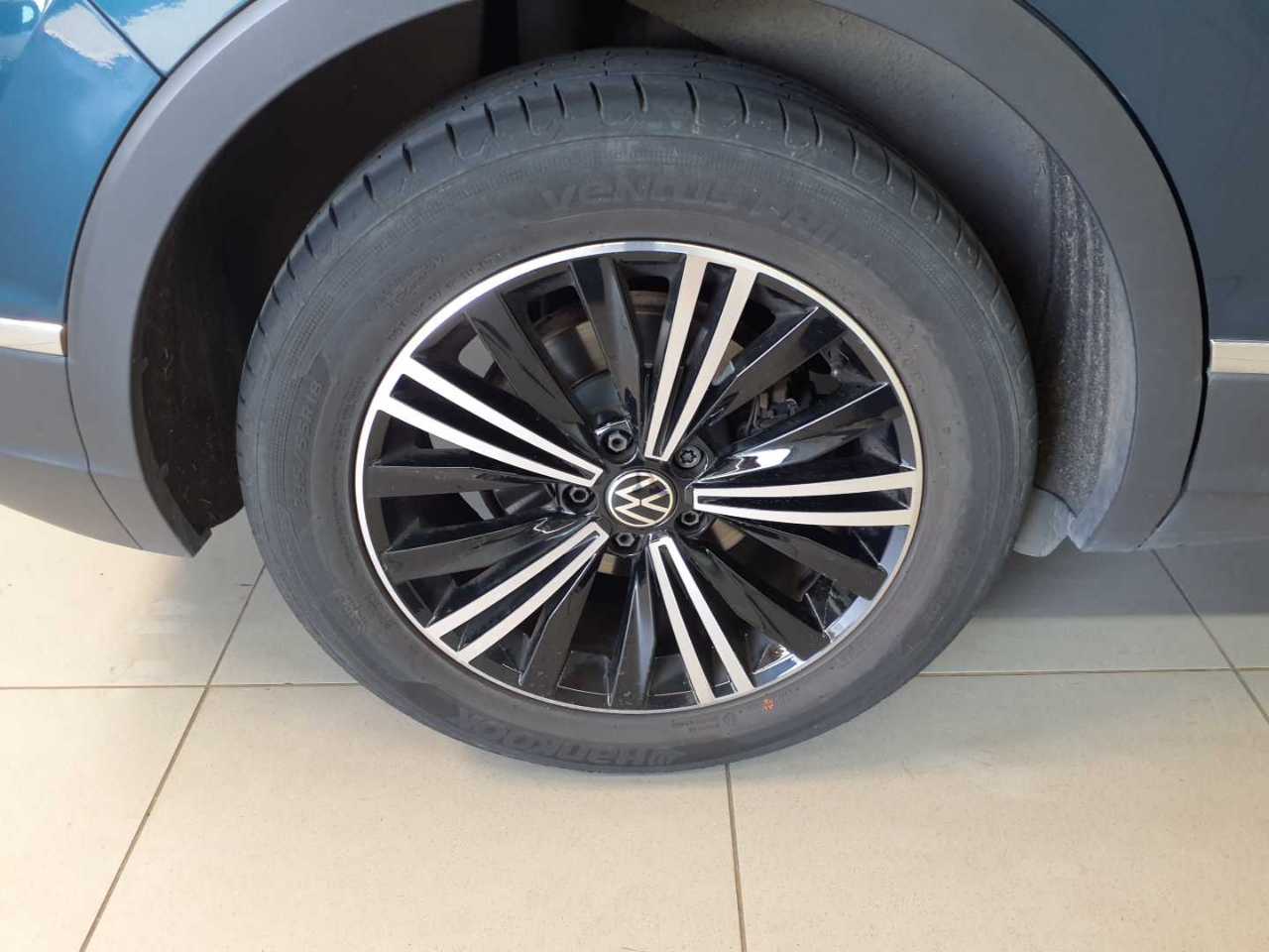 Vw Tiguan 2.0 TDI SCR Life 13