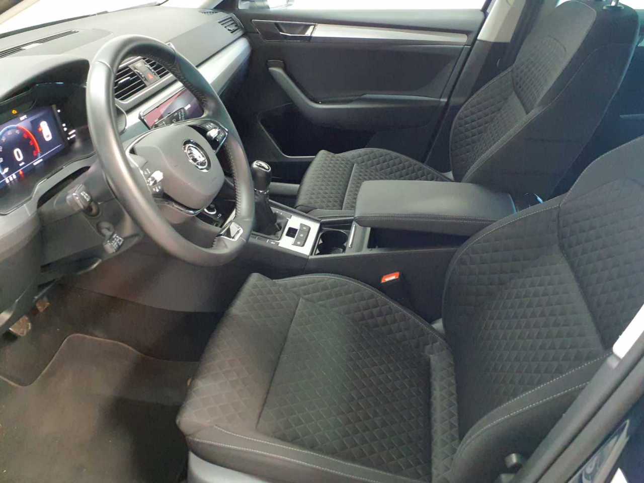 Skoda Superb Combi 2.0 TDI Ambition 3
