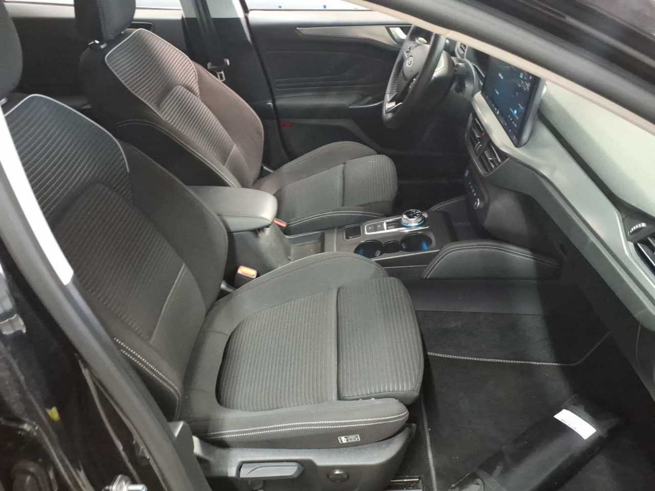Ford Focus Turnier 1.5 EcoBlue Start-Stopp-System Aut. TITANIUM X 11