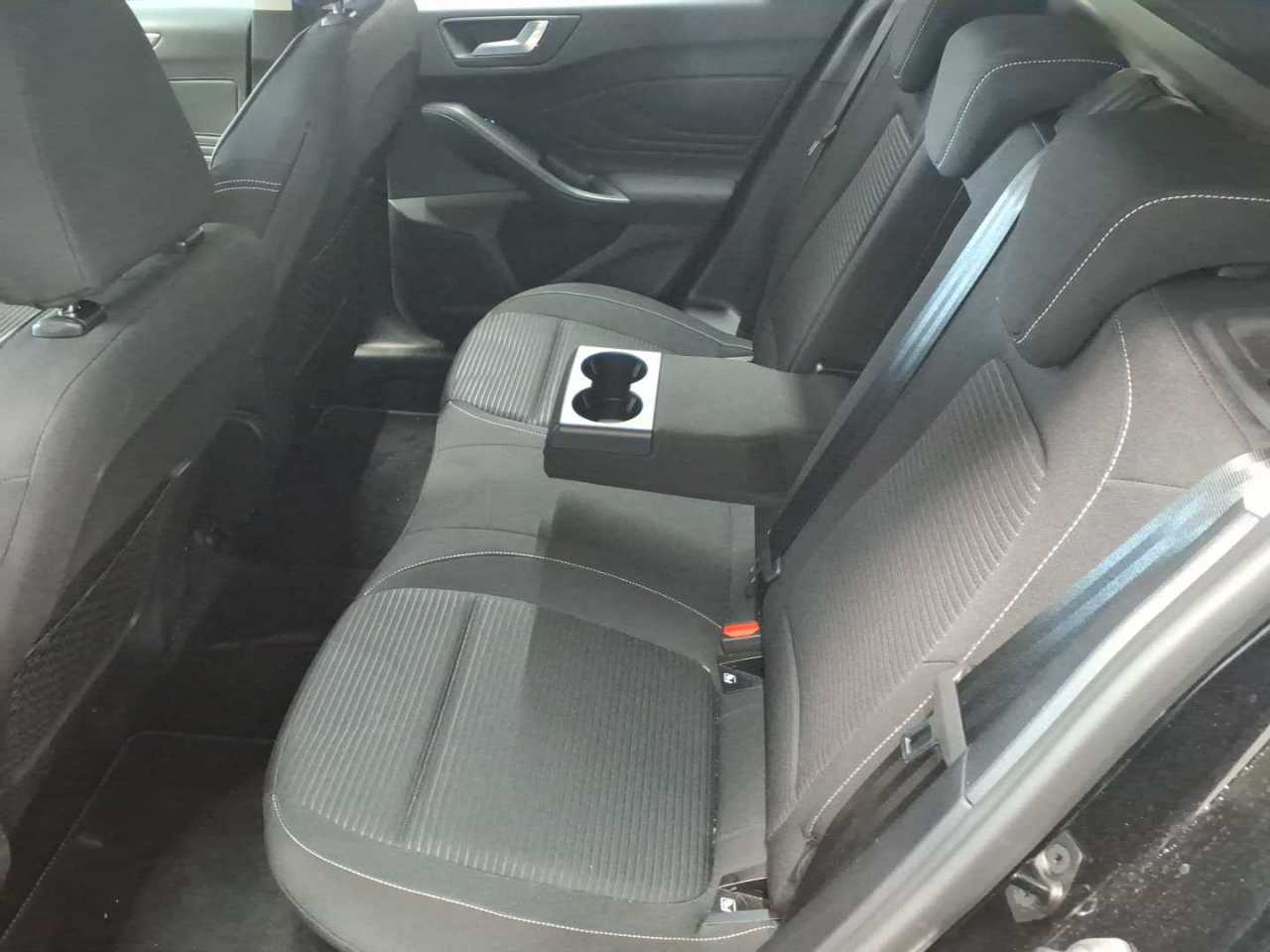 Ford Focus Turnier 1.5 EcoBlue Start-Stopp-System Aut. TITANIUM X 7