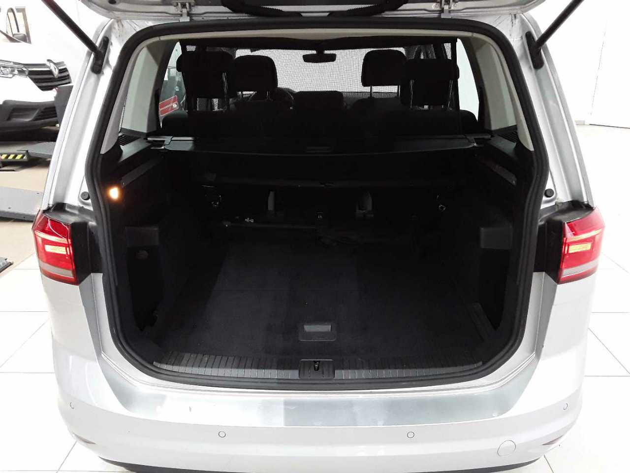 Vw Touran 2.0 TDI SCR DSG Comfortline 9