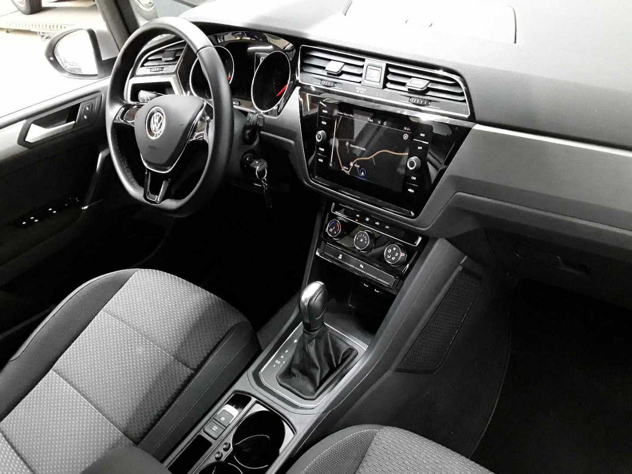Vw Touran 2.0 TDI SCR DSG Comfortline 13