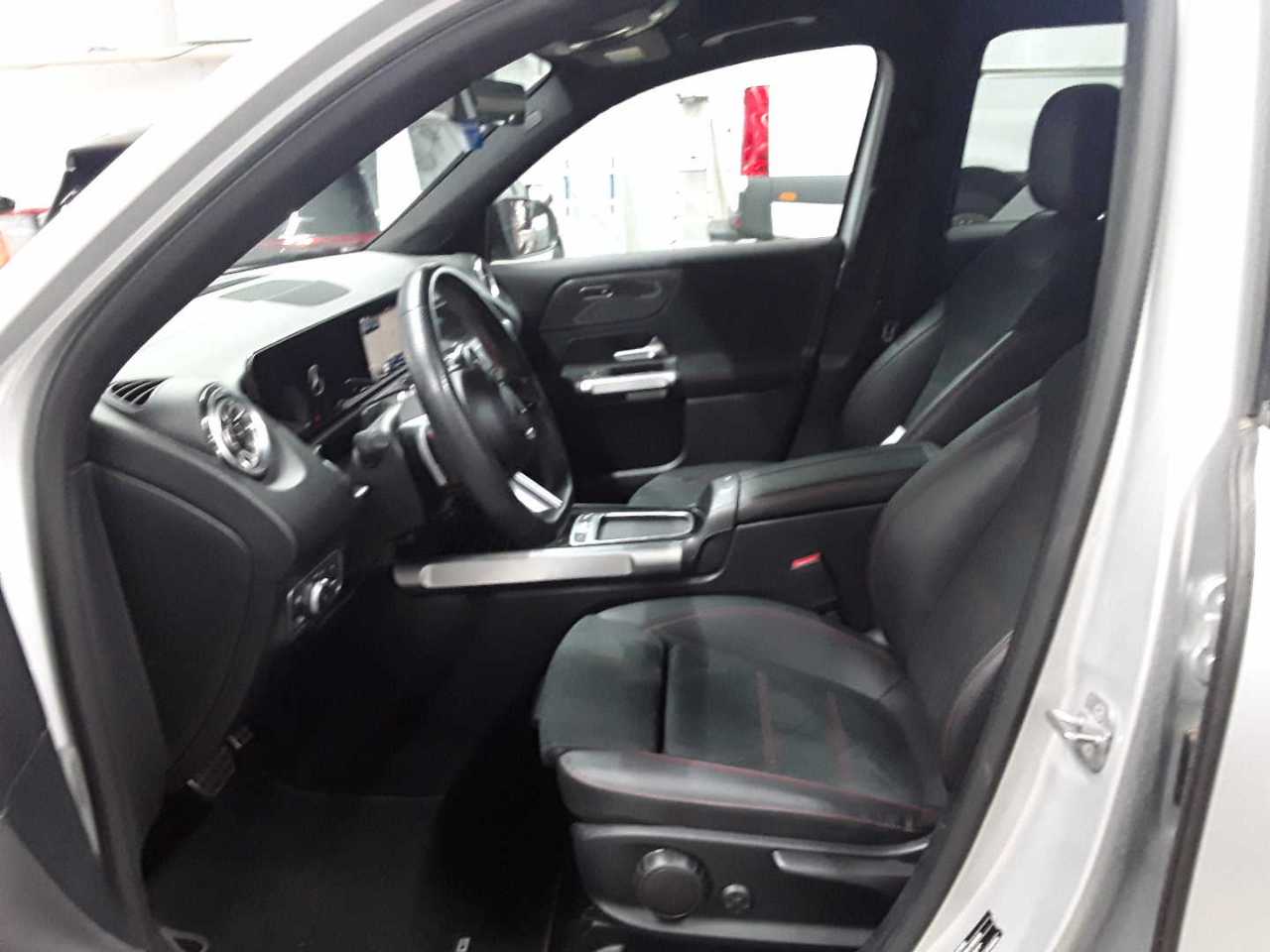 Mercedes-Benz GLB 220 d 4Matic 8G-DCT AMG Line Advanced Plus 3