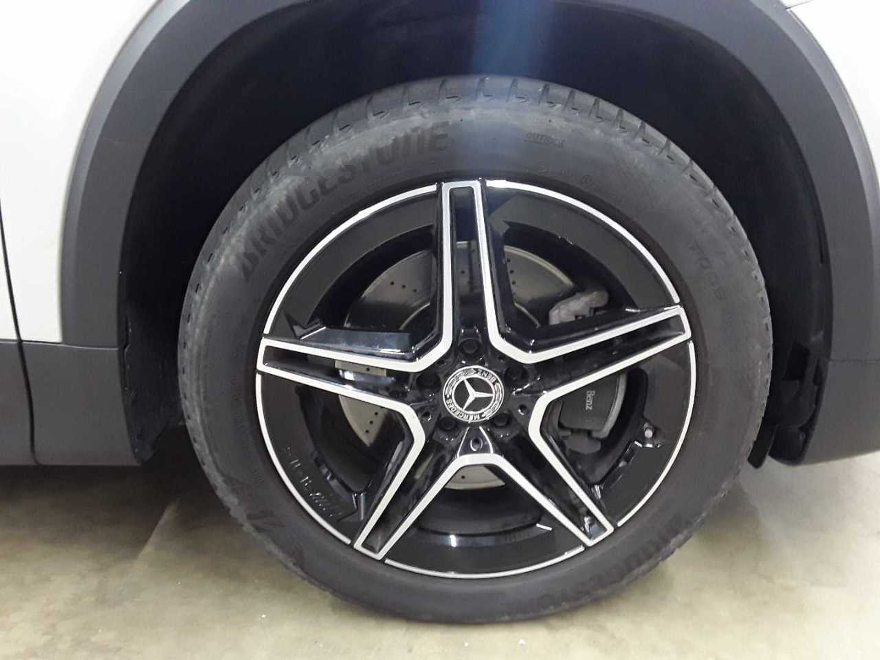 Mercedes-Benz GLB 220 d 4Matic 8G-DCT AMG Line Advanced Plus 13