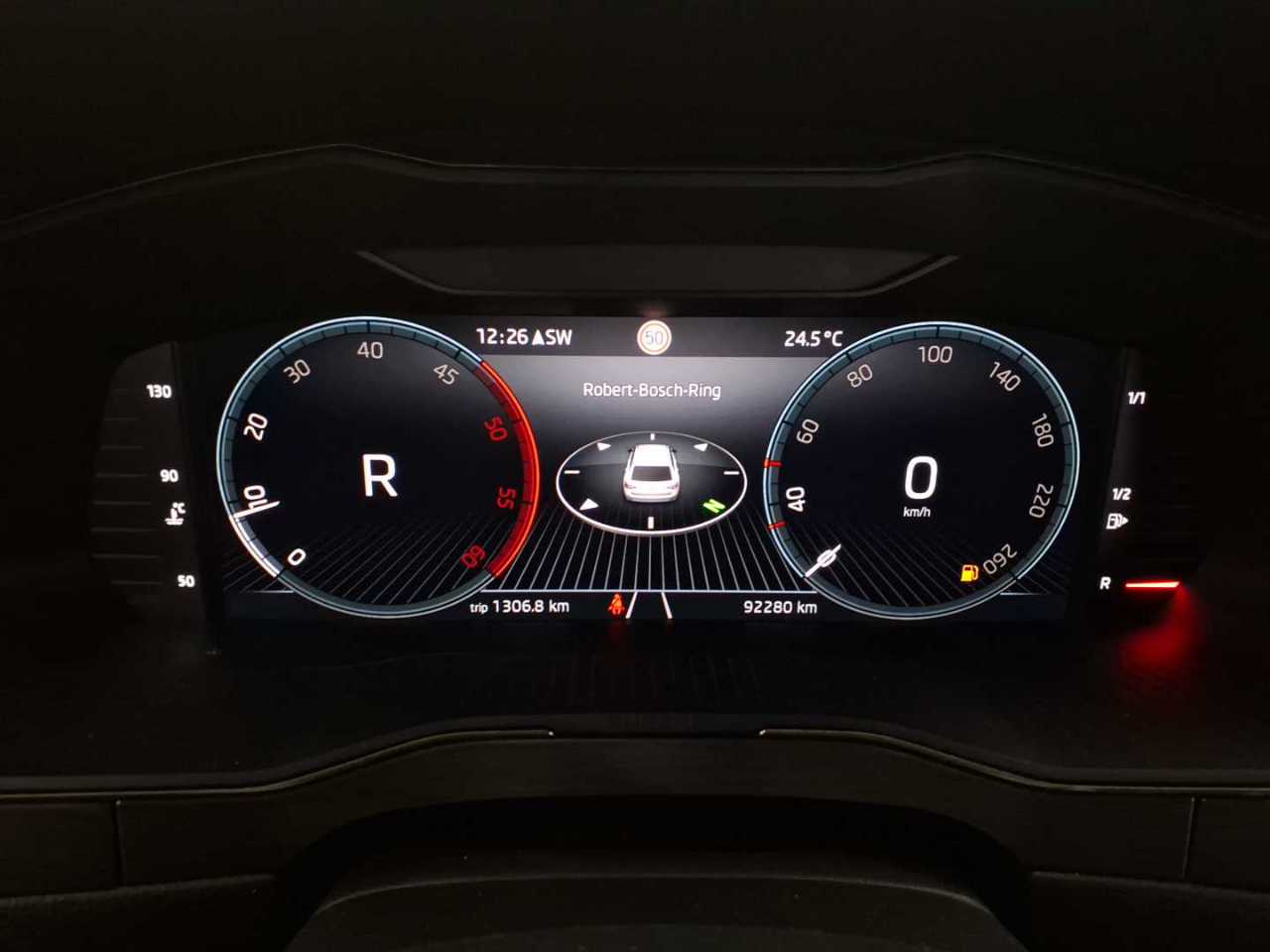 Skoda Superb Combi 2.0 TDI DSG Style 14