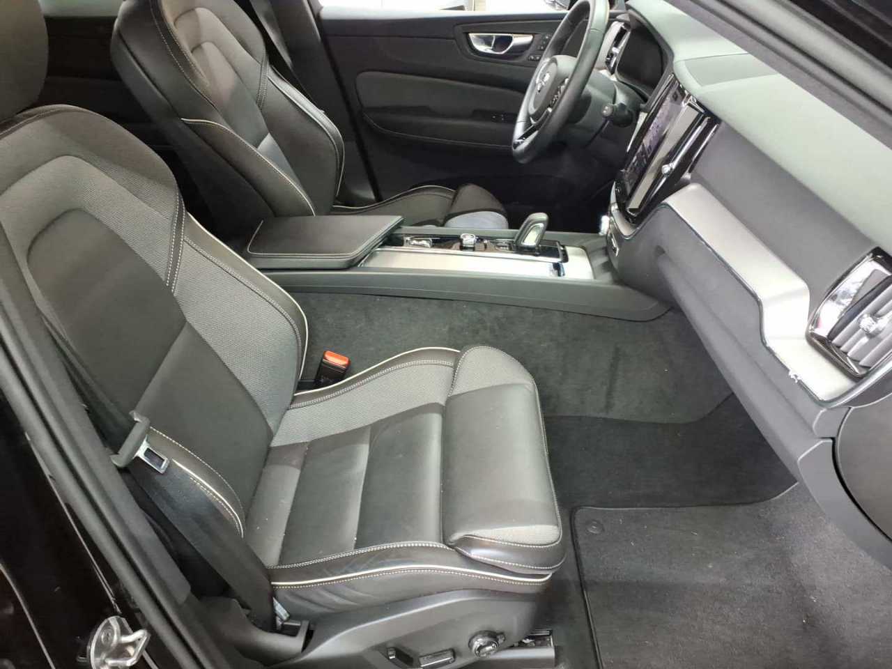 Volvo XC60 B4 D Geartronic RDesign 11