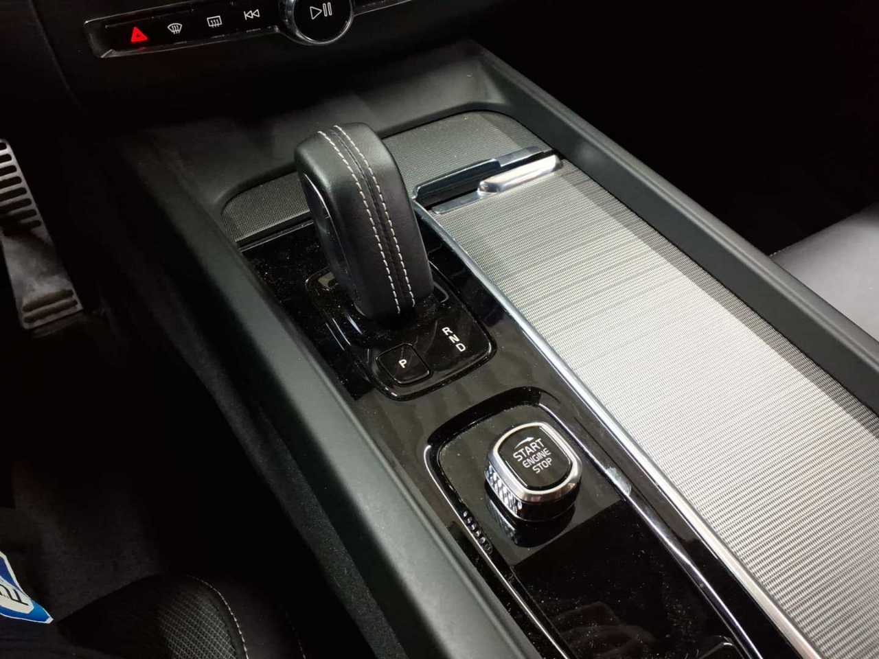 Volvo XC60 B4 D Geartronic RDesign 16