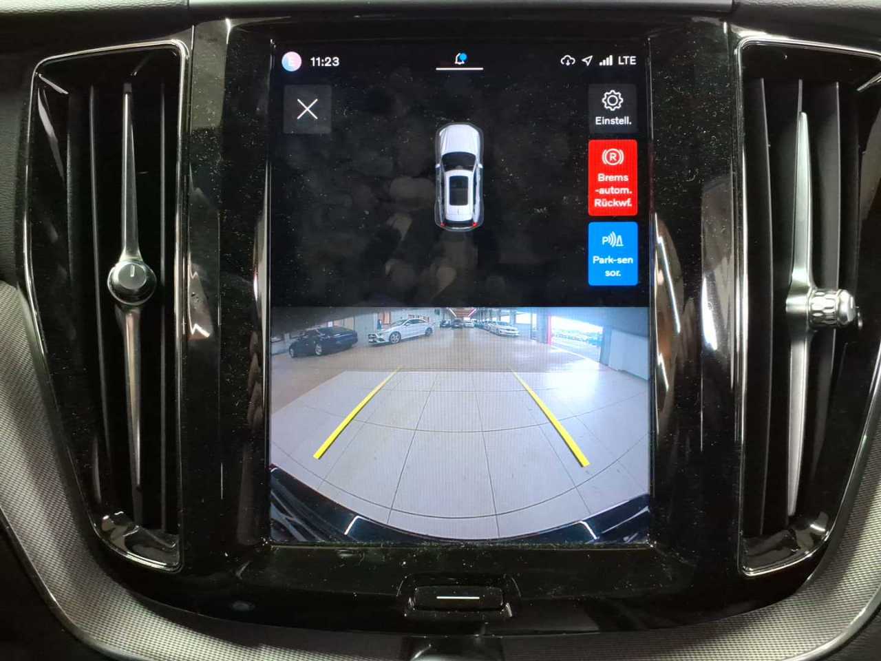 Volvo XC60 B4 D Geartronic RDesign 13