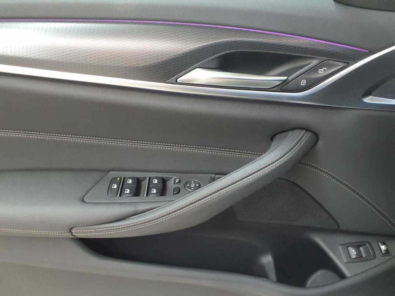 Bmw 530e Touring Aut. 4