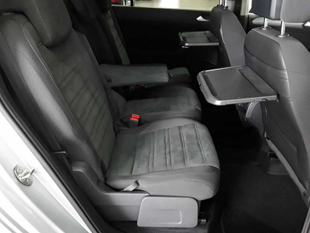 Vw Touran 2.0 TDI SCR DSG Comfortline 11
