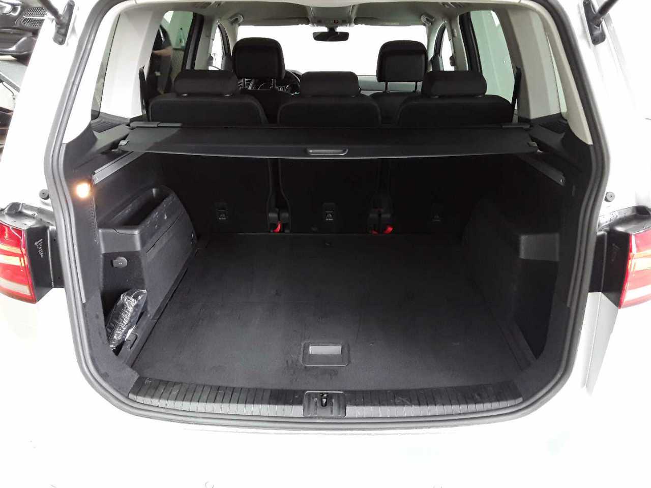 Vw Touran 2.0 TDI SCR DSG Comfortline 9