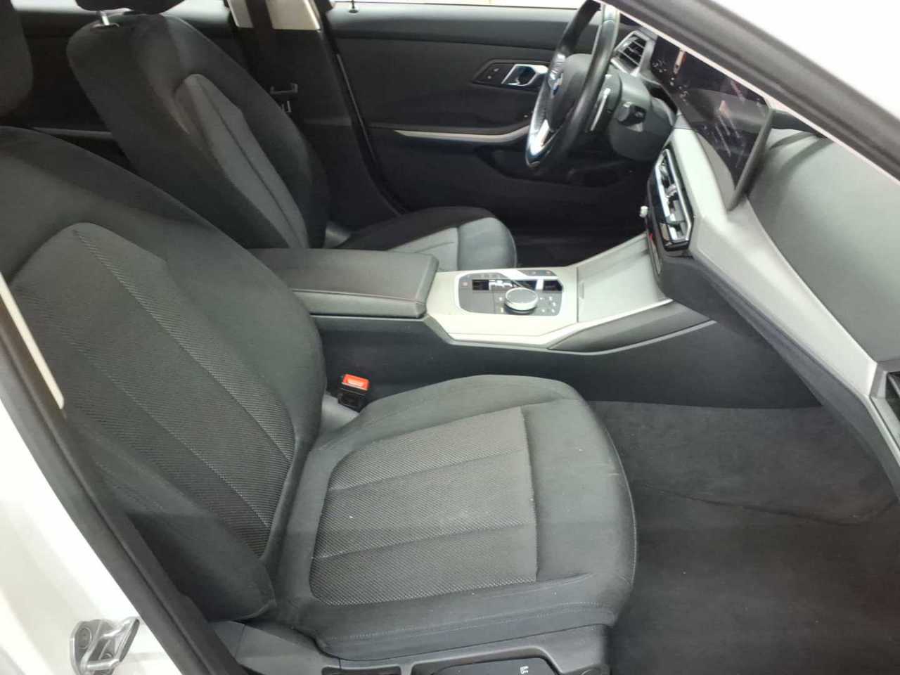 Bmw 320d Touring xDrive Aut. 11