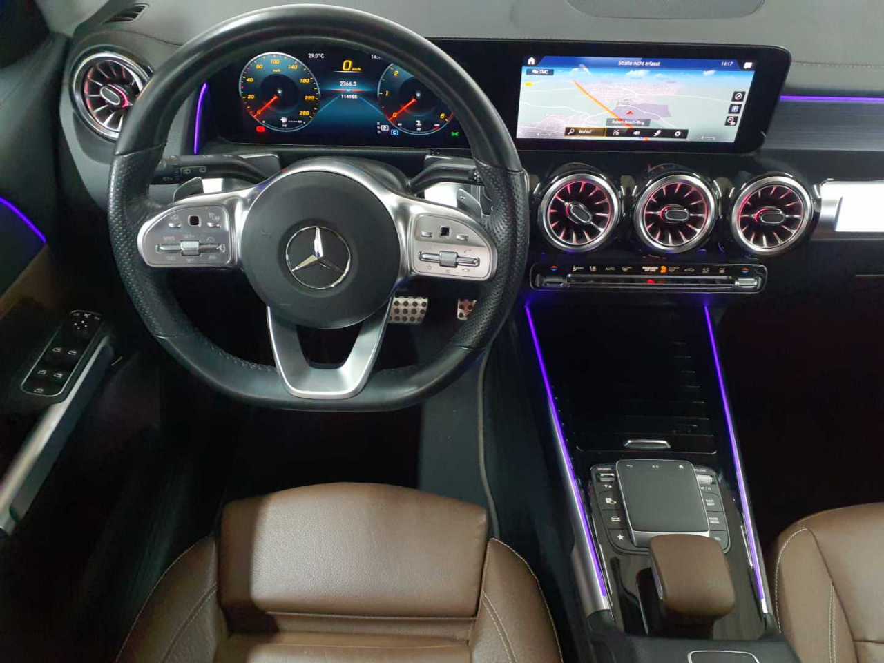 Mercedes-Benz GLB 220 d 4Matic 8G-DCT AMG Line 5